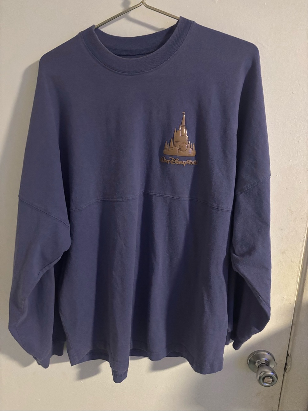 Disney World 50th Anniversary Spirit Jersey Blue Bronze Castle Adult L
(1208)